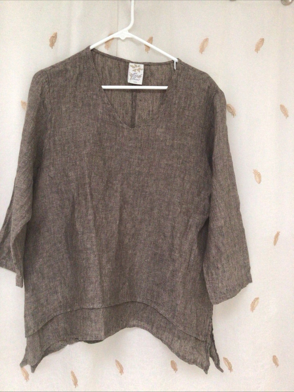 Match Point 100% linen Relaxed V-Neck Linen Tunic Top - Brown